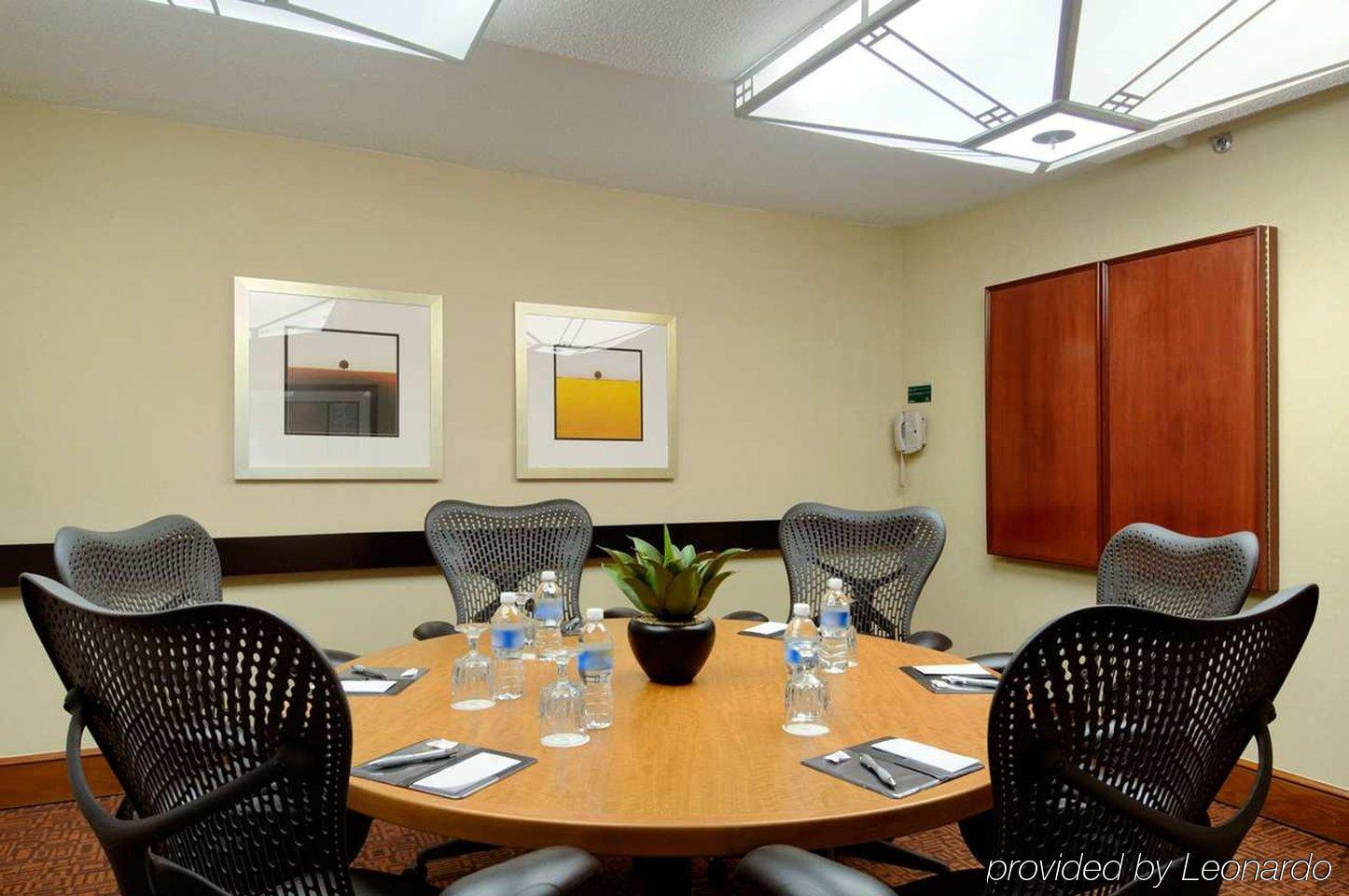 Hotel Doubletree By Hilton Murfreesboro